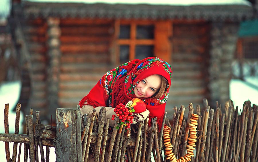 Sexy girl Women in Slavic costumes in Yuzhou